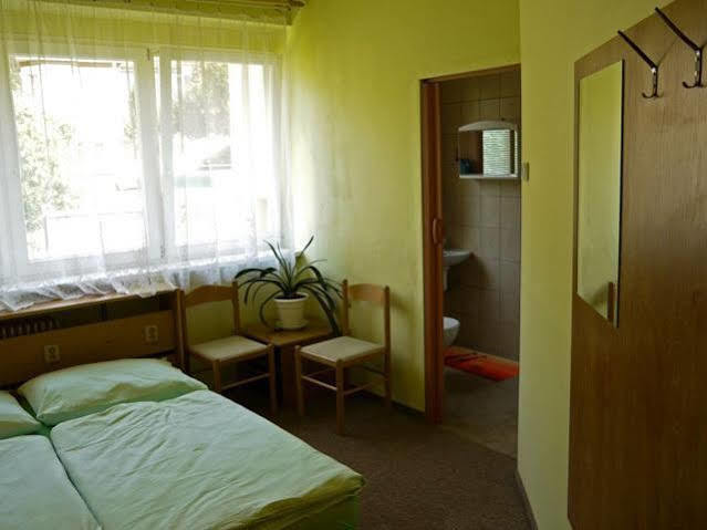 Hostel Sokol Troja Prague Exterior photo